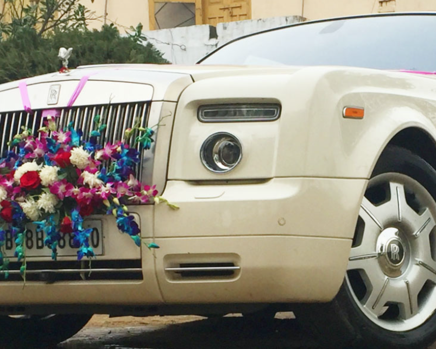 Rolls Royce for rent price on weddings in Ludhiana Punjab for hire